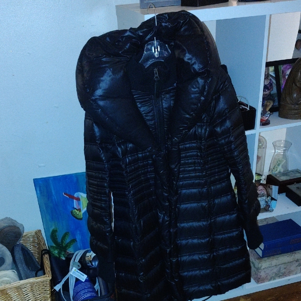 Mackage Women's Sleek Black Puffer Coat